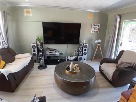 3 Bedroom House in Kirstenhof