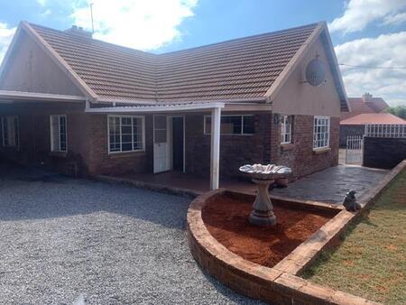 3 Bedroom House in Postmasburg