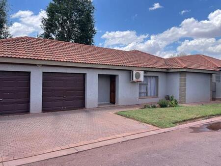 3 Bedroom Townhouse in Kathu