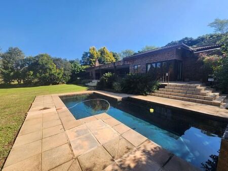 4 Bedroom House in White River Country Estate