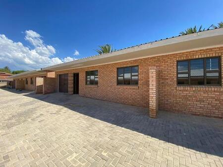 2 Bedroom Townhouse in Lydenburg (Mashishing)