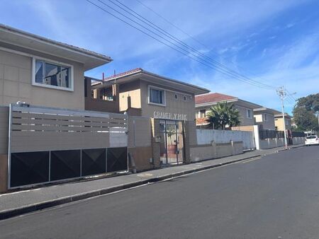 2 Bedroom apartment to rent in Kenilworth, Cape Town