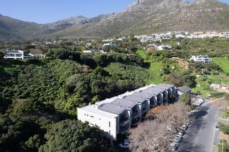 3 Bedroom Apartment in Scott Estate