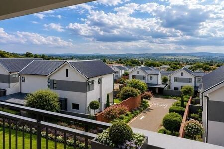 3 Bedroom Apartment in Pinehaven