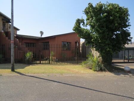 4 Bedroom House in Minnebron