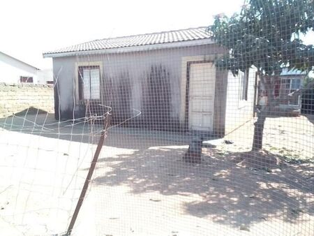2 Bedroom House in Soshanguve X