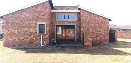 3 Bedroom House in Strubenvale