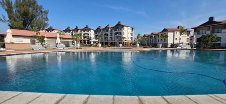 4 Bedroom apartment to rent in Hawaan, Umhlanga