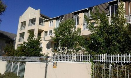 2 Bedroom apartment to rent in Kenilworth, Cape Town