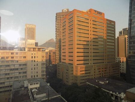 1 Bedroom bachelor apartment to rent in Cape Town City Centre