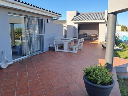 2 Bedroom House in Gansbaai