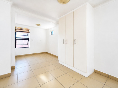 Studio Apartment in Observatory