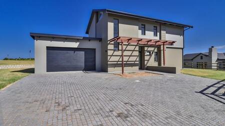 3 Bedroom House in Hartland Lifestyle Estate