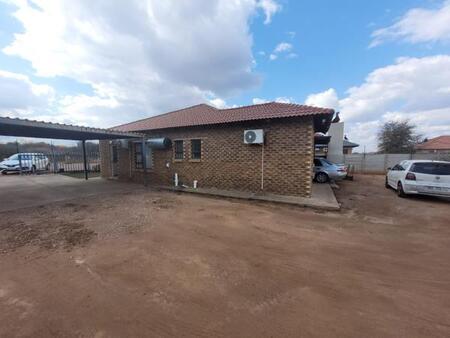 4 Bedroom House in Lephalale (Ellisras)