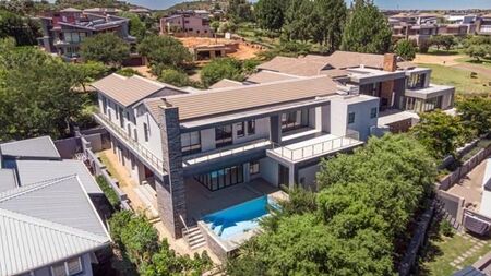 7 Bedroom House in Eye of Africa Estate
