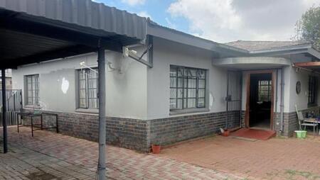 2 Bedroom House in Odendaalsrus