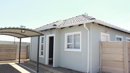 3 Bedroom Cluster in Benoni Central