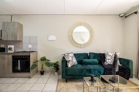 2 Bedroom Apartment in Alrode