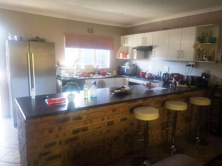 3 Bedroom house to rent in Dawnview, Germiston