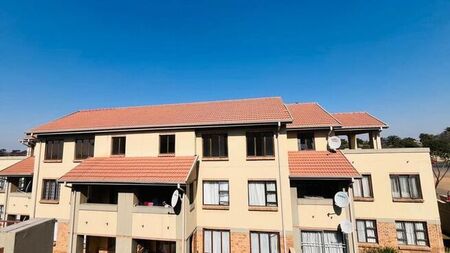 3 Bedroom flat to rent in Reyno Ridge, Witbank