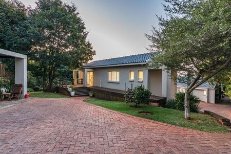 2 Bedroom cottage to rent in Northcliff, Randburg