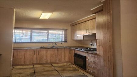 2 Bedroom apartment to rent in Valencia Park, Nelspruit