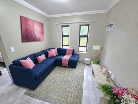 2 Bedroom Apartment in Scottsdene
