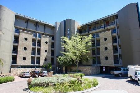 2 Bedroom Apartment in Tyger Waterfront