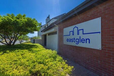 2 Bedroom Flat in Vredekloof Heights