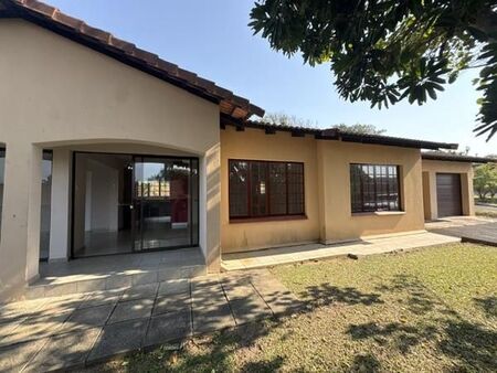 4 Bedroom Townhouse in Shelly Beach