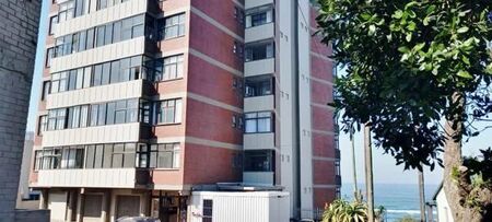 2 Bedroom Apartment in Amanzimtoti