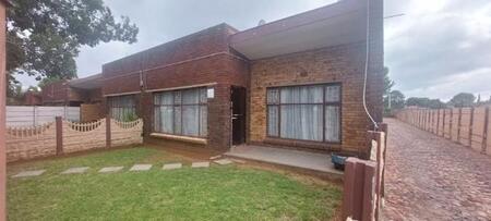 2 Bedroom Townhouse in Reitzpark