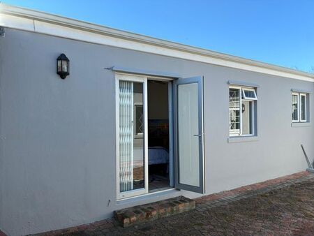 1 Bedroom semi-detached cottage to rent in Mowbray, Cape Town