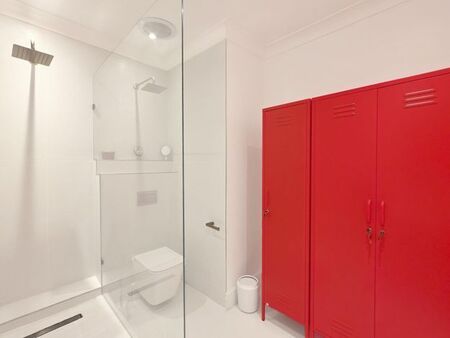 1 Bedroom bachelor apartment to rent in Cape Town City Centre