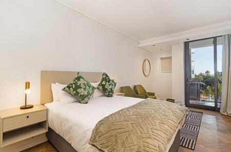 Studio Apartment in Century City