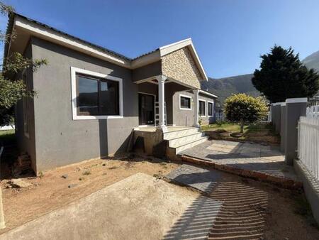 3 Bedroom House in Palmiet