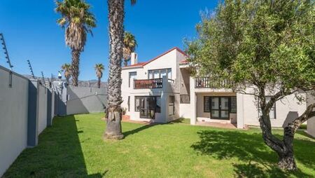 2 Bedroom Apartment in Greenways Golf Estate
