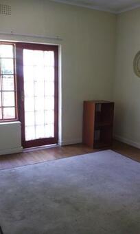 Bachelor apartment in Colbyn