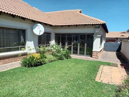3 Bedroom Townhouse in Sunair Park