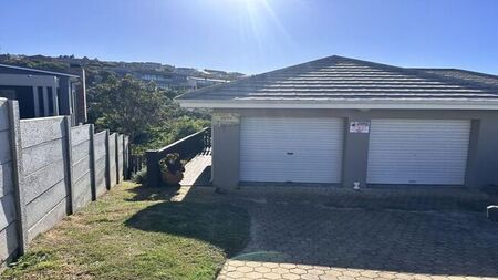 3 Bedroom duet to rent in Dana Bay, Mossel Bay