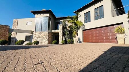 3 Bedroom house to rent in Bankenveld Golf Estate, Witbank
