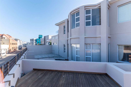 2 Bedroom House in Muizenberg