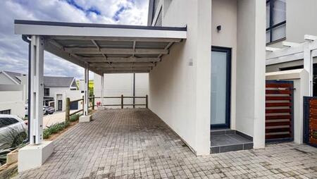 2 Bedroom Apartment in Hartland Lifestyle Estate