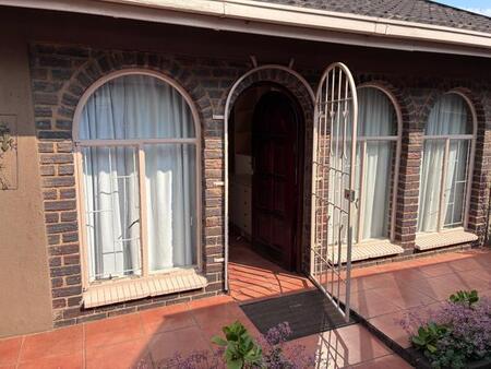 1 Bedroom Flat in Mulbarton