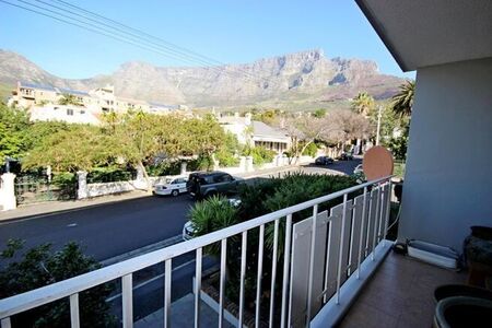 2 Bedroom apartment to rent in Gardens, Cape Town
