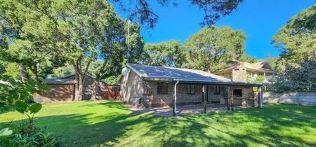 2 Bedroom House in Brenton On Lake