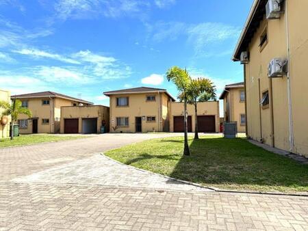 2 Bedroom Apartment in Veld En Vlei