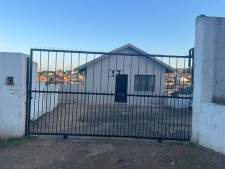 2 Bedroom Apartment in Flamingo Heights