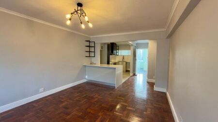 2 Bedroom apartment to rent in Three Anchor Bay, Cape Town