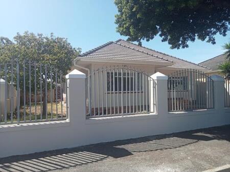4 Bedroom House in Goodwood Central